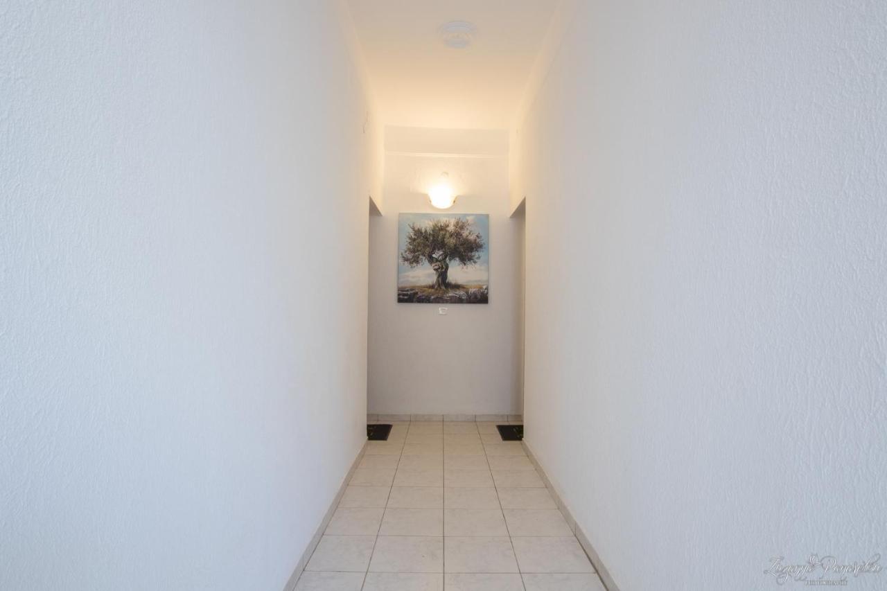 Pier Apartments Kárpathosz Kültér fotó