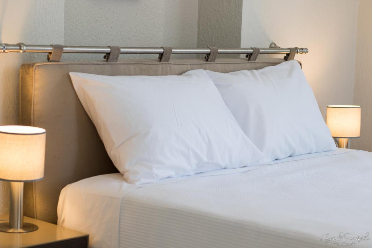 Pier Apartments Kárpathosz Kültér fotó