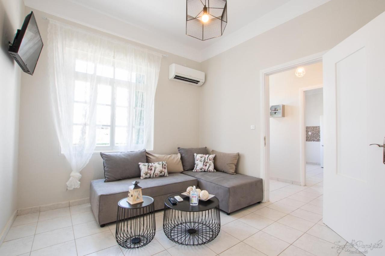 Pier Apartments Kárpathosz Kültér fotó