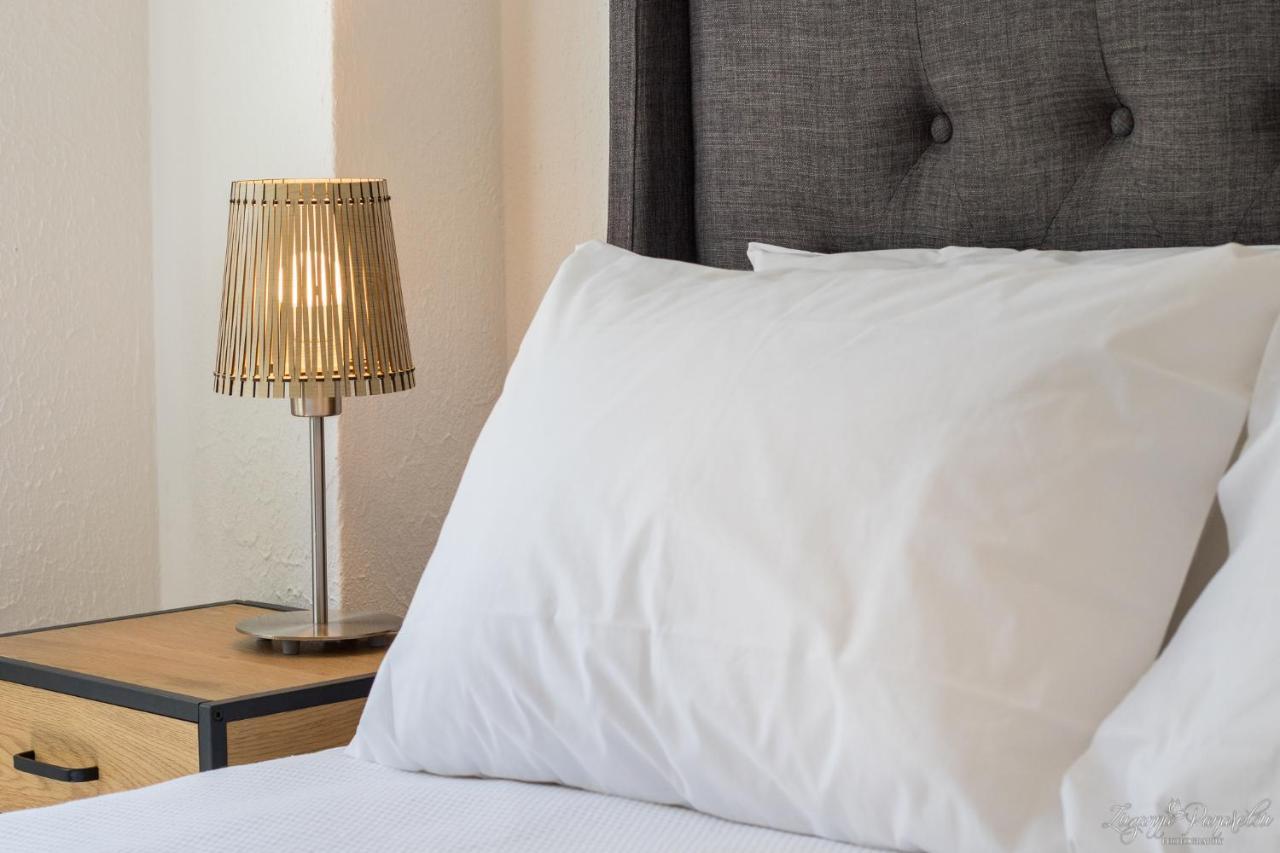 Pier Apartments Kárpathosz Kültér fotó
